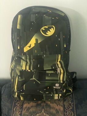 DC Comics Batman Black and Yellow Cityscape Backpack